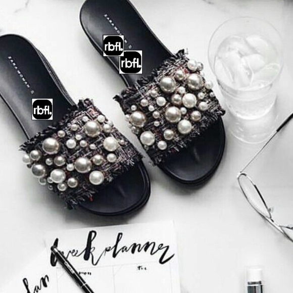 ZARA WOMAN SLIDES WITH PEARLS - Picture 5 of 11